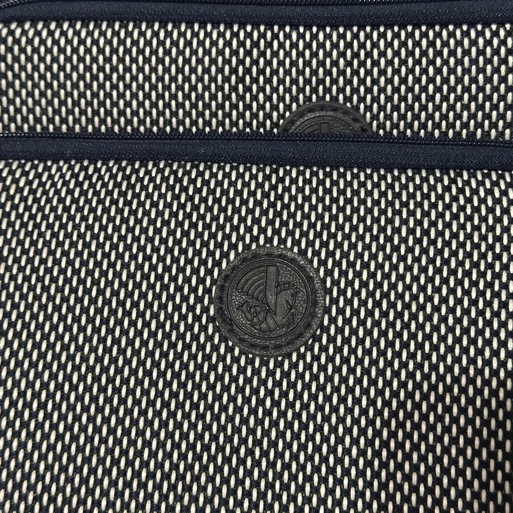 4 Air France amenity kit bags - Picture 2 of 5